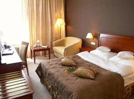 Aviator Hotel Radom Cameră foto